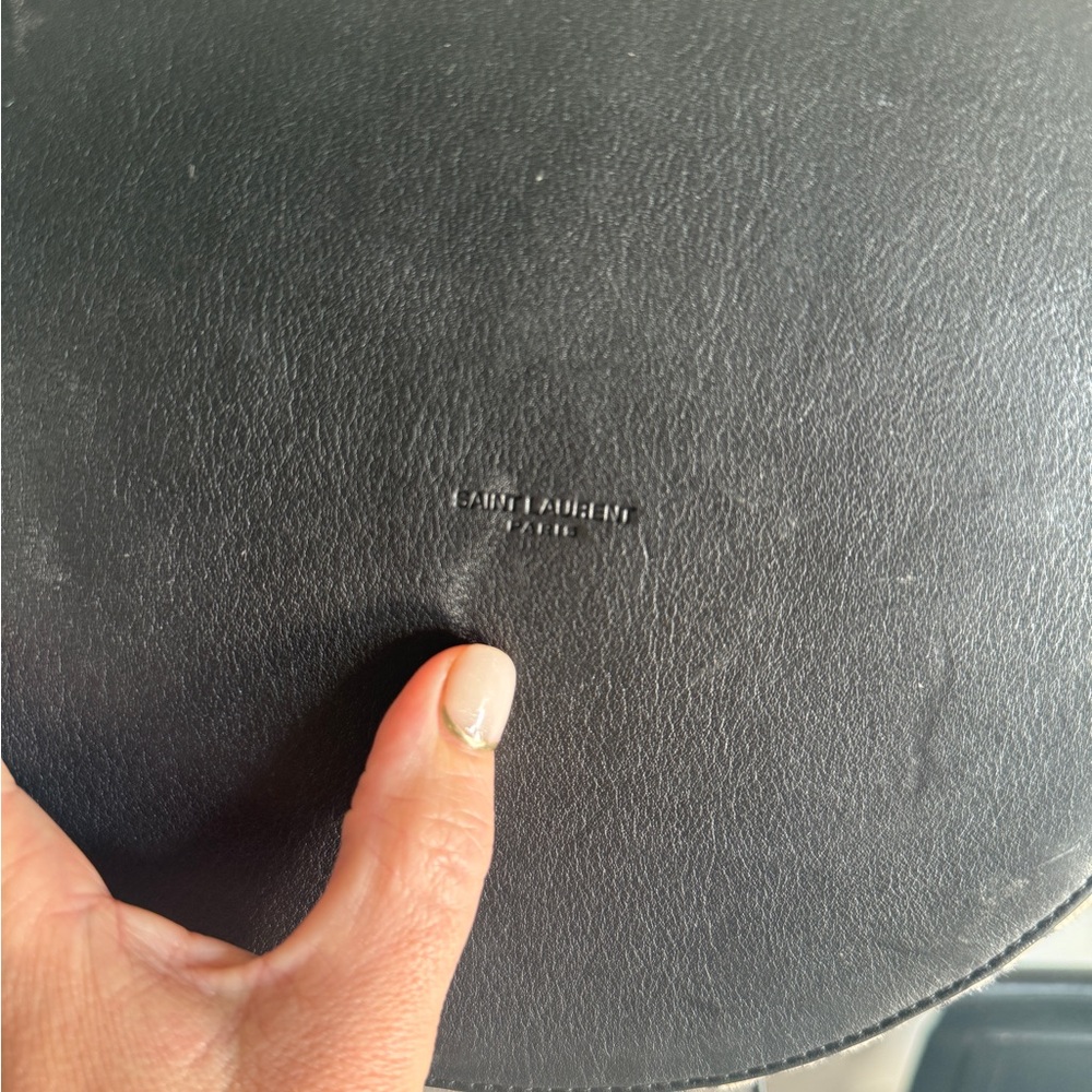 Saint Laurent Bucket Bag - Picture 6 of 11